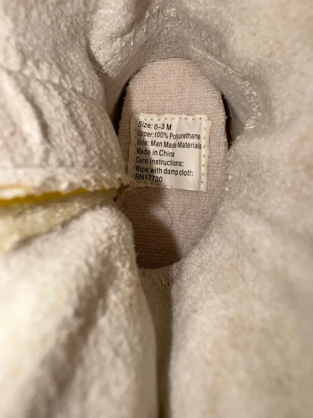 6 pairs of baby shoes size (2 are 3-6 months) 4 are size 2